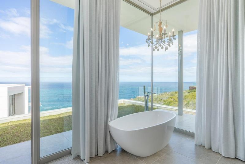 5 Bedroom Property for Sale in Pinnacle Point Golf Estate Western Cape